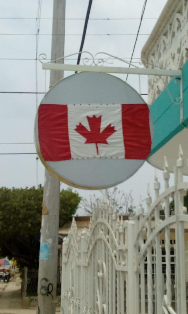 Canadian House Tolu Hotel Exterior photo